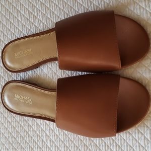 NEW Michael Kors slide sandal luggage color size 7